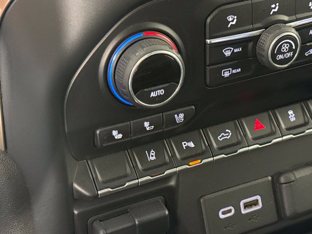 Used 2021 Chevrolet Silverado 2500 High Country w/ Technology Package AWD/4WD image 28