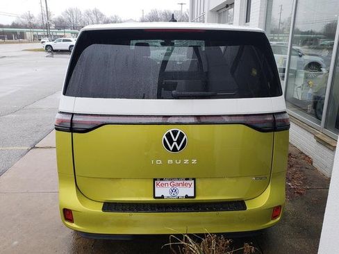 New 2025 Volkswagen ID. Buzz 1st Edition image 9