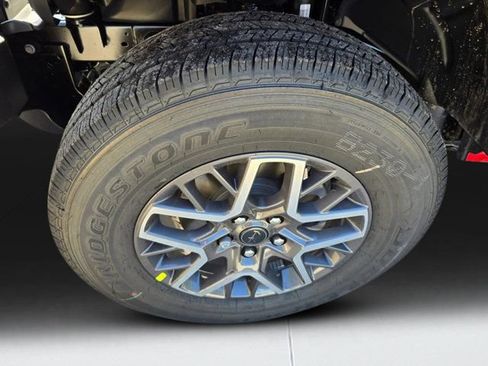 New 2025 Jeep Wrangler Unlimited Sahara w/ Safety Group AWD/4WD image 9