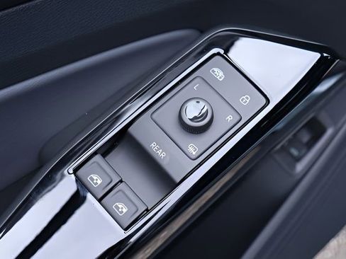 New 2026 Volkswagen ID.4 Pro S RWD image 11