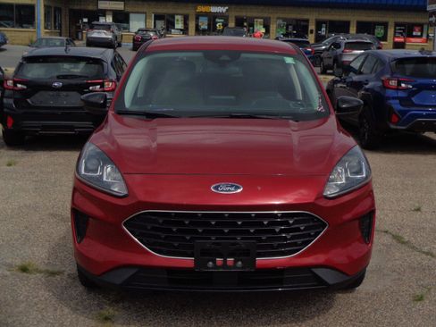 Used 2021 Ford Escape SE w/ SE Sport Appearance Package AWD/4WD image 2