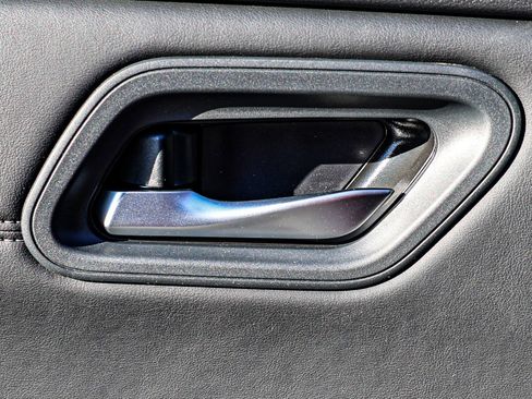 New 2025 Nissan Rogue SL image 46