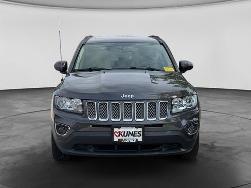 Used 2017 Jeep Compass High Altitude AWD/4WD image 3