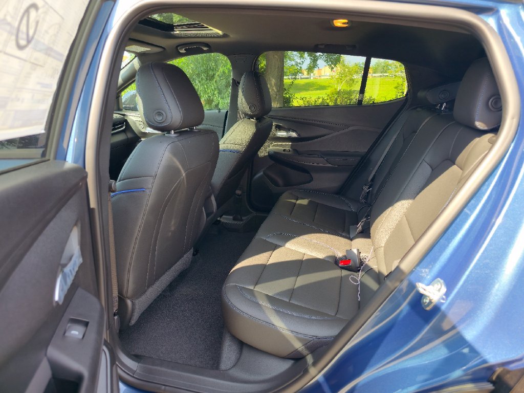 New 2026 Buick Envista Sport Touring w/ Convenience I Package FWD image 25