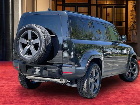 New 2026 Land Rover Defender 110 S AWD/4WD image 5