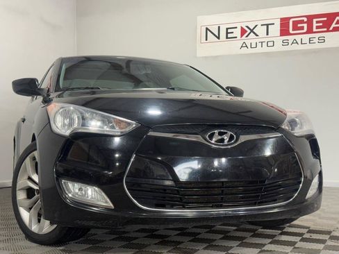 Used 2012 Hyundai Veloster w/ Style Pkg FWD image 3