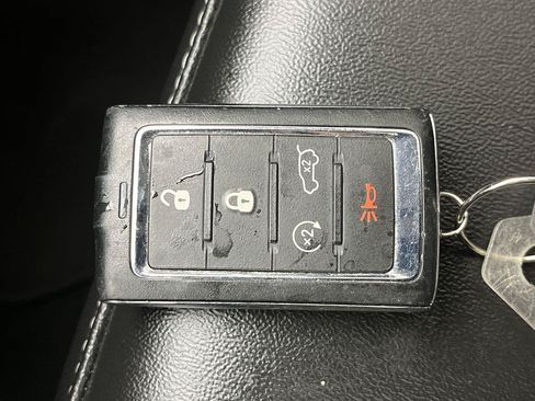 Used 2023 Jeep Grand Cherokee 4WD 4xe image 28