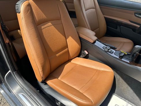 Used 2011 BMW 328i xDrive Coupe w/ Premium Pkg image 18