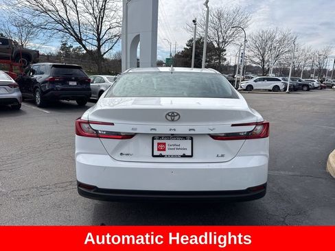 Used 2025 Toyota Camry LE image 6