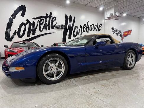 Used 2004 Chevrolet Corvette Convertible w/ Preferred Equipment Group RWD image 1