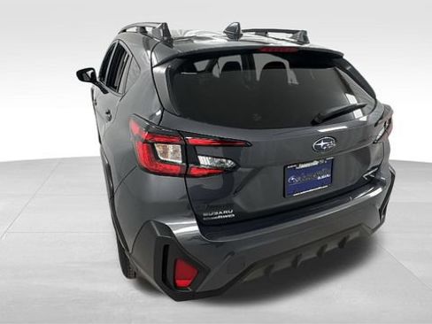 Used 2024 Subaru Crosstrek 2.0i Premium image 5