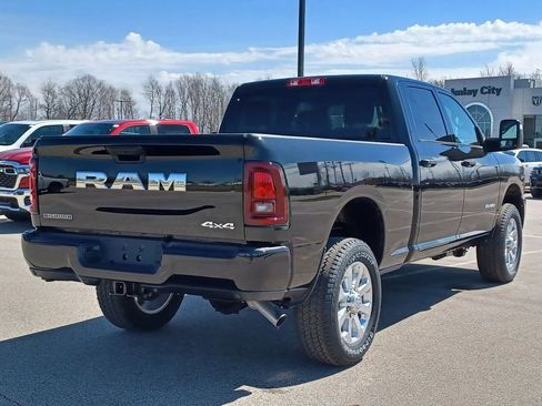 New 2026 RAM 2500 Big Horn AWD/4WD image 4