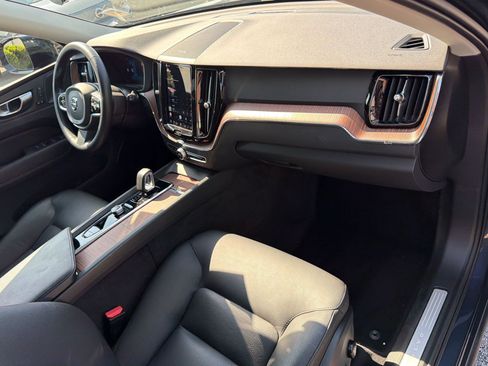Used 2024 Volvo XC60 B5 Plus w/ Climate Package AWD/4WD image 31