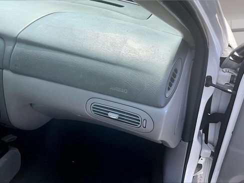 Used 2007 Ford Taurus SE FWD image 16