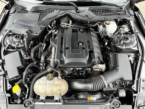 Used 2018 Ford Mustang Premium RWD image 41