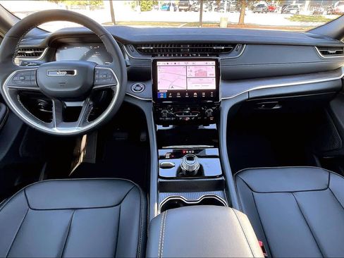 New 2025 Jeep Grand Cherokee Limited image 5