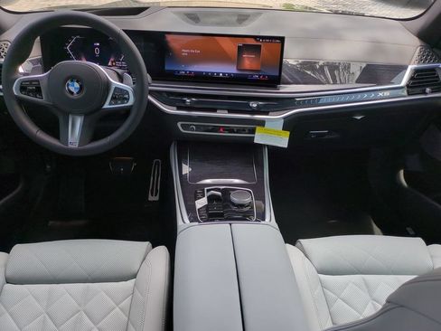 New 2026 BMW X5 xDrive40i w/ M Sport Package AWD/4WD image 15