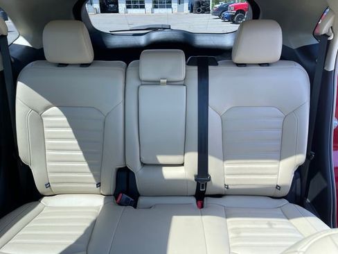 Used 2024 Ford Edge SEL w/ Convenience Package image 28