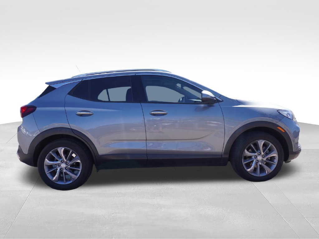 Used 2023 Buick Encore GX Essence w/ Experience Buick Package FWD image 6