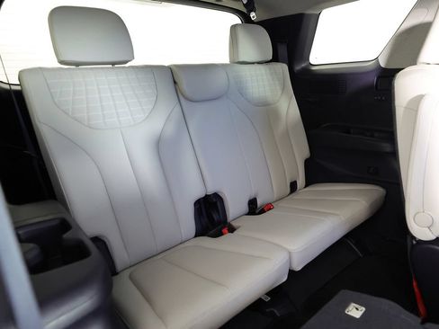 Used 2024 Hyundai Palisade Limited AWD/4WD image 14