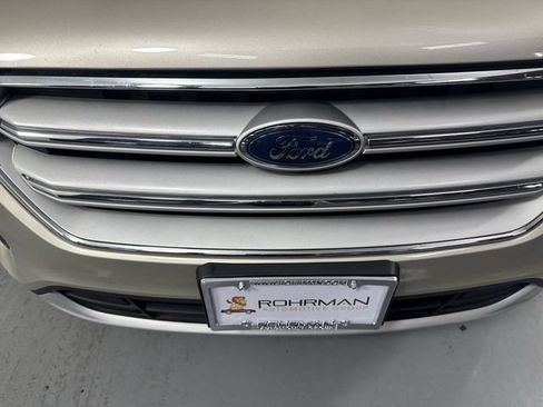 Used 2018 Ford Escape SEL AWD/4WD image 25