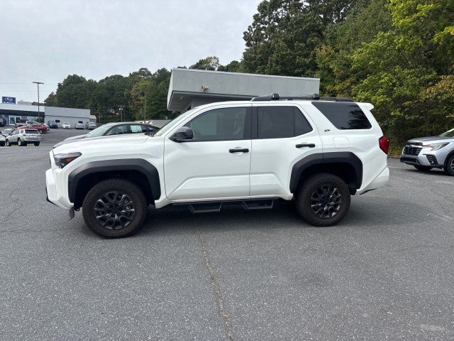 Used 2026 Toyota 4Runner SR5 AWD/4WD image 3