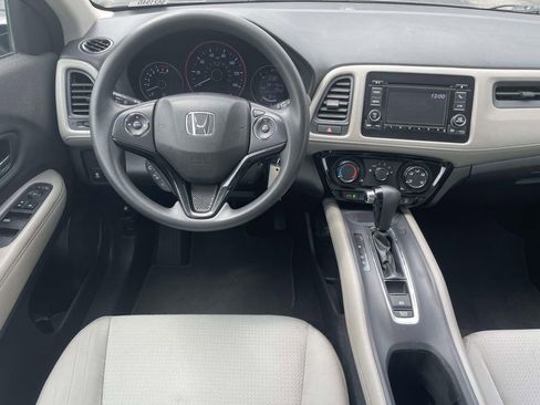 Used 2021 Honda HR-V LX image 12
