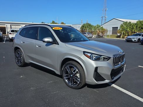 Used 2025 BMW X1 xDrive28i w/ M Sport Package image 2