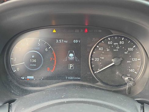 Used 2023 Nissan Kicks SR image 23