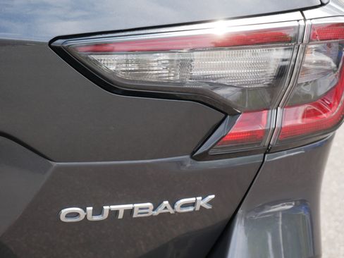 Used 2022 Subaru Outback Limited AWD/4WD image 17