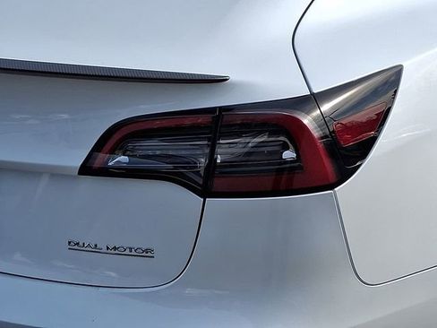 Used 2023 Tesla Model 3 Performance image 11