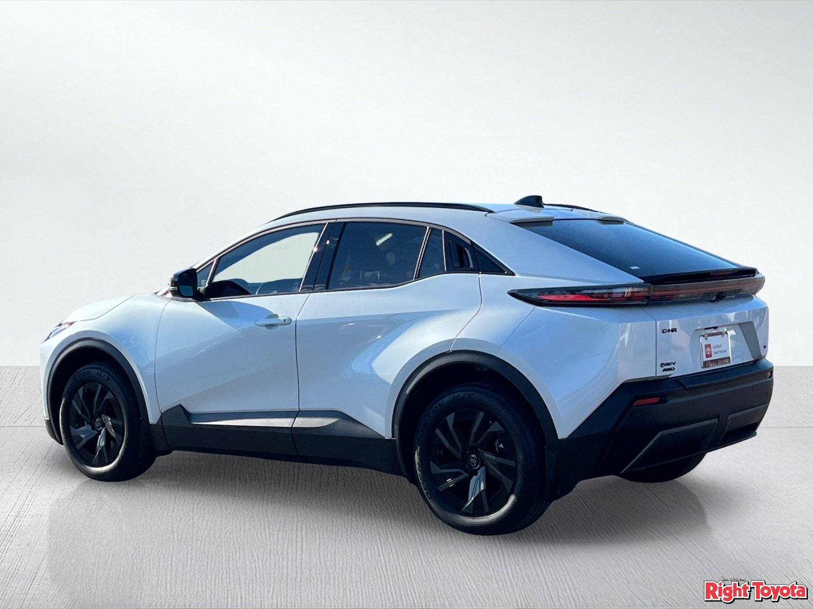 Certified 2026 Toyota C-HR AWD/4WD image 5