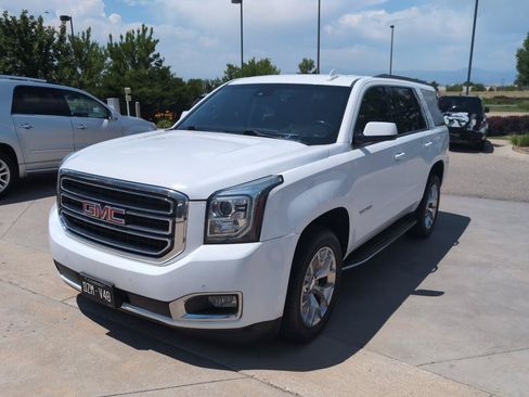Used 2017 GMC Yukon SLE w/ SLE Value Package AWD/4WD image 1