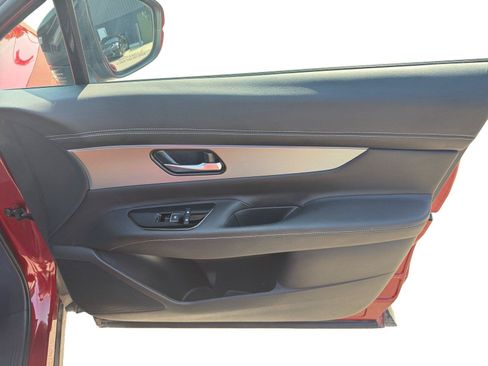 Used 2025 Nissan Murano SL AWD/4WD image 15