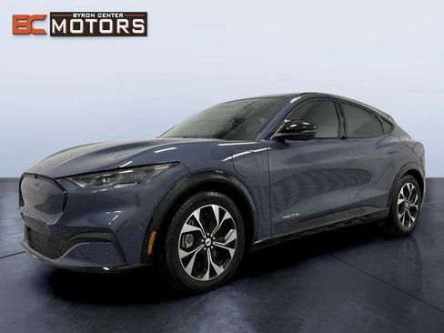 Used 2021 Ford Mustang Mach-E Premium image 2