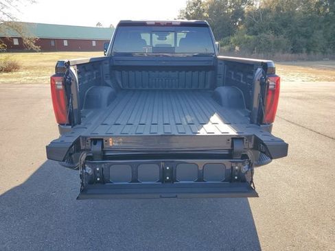 New 2026 GMC Sierra 3500 Denali w/ Denali Reserve Package image 32