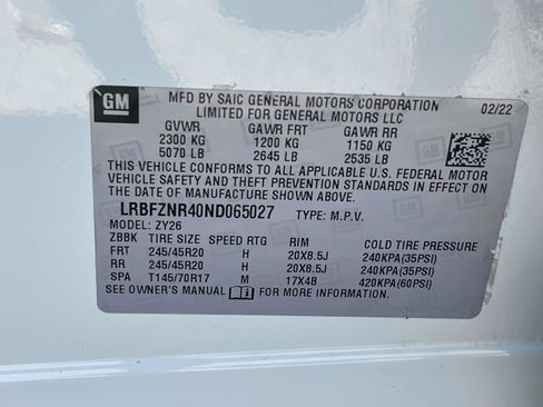 Certified 2022 Buick Envision Essence w/ Sport Touring Package FWD image 37