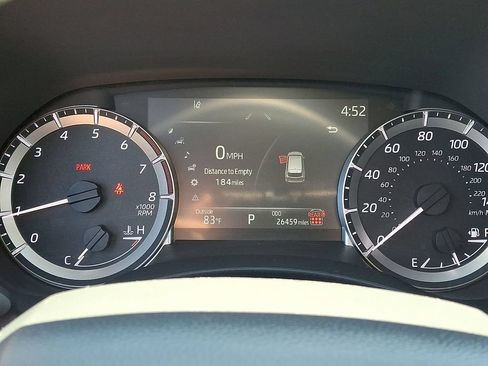 Certified 2025 Toyota Highlander LE FWD image 24