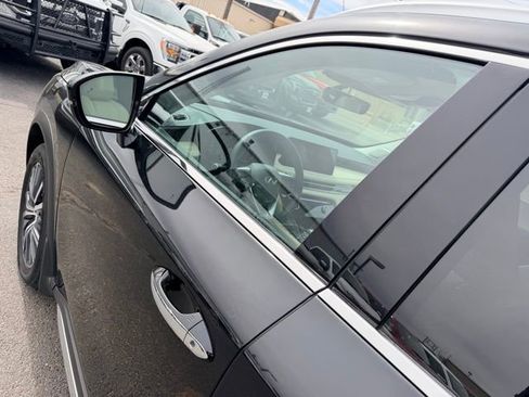 Used 2025 INFINITI QX60 Sensory image 14