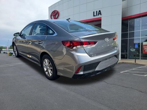 Used 2019 Hyundai Sonata SE w/ Cargo Package FWD image 5