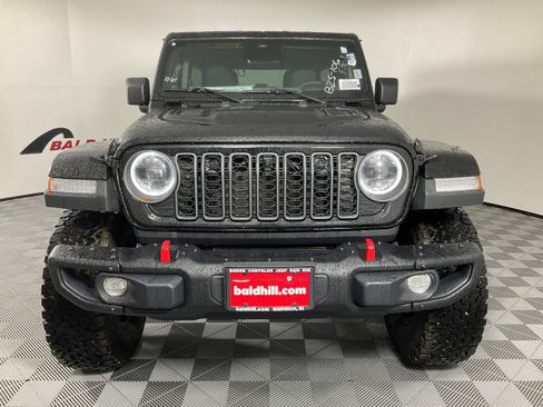 New 2026 Jeep Wrangler Unlimited Rubicon image 2