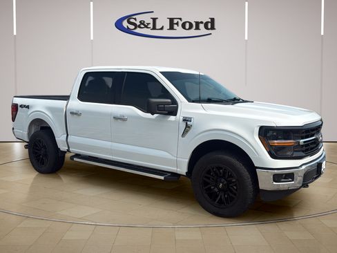Certified 2024 Ford F150 XLT AWD/4WD image 11