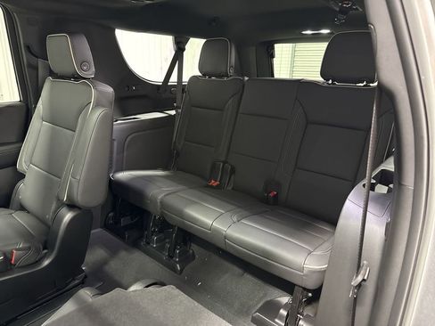 New 2026 Chevrolet Suburban Premier w/ Sun And Tow Package AWD/4WD image 26