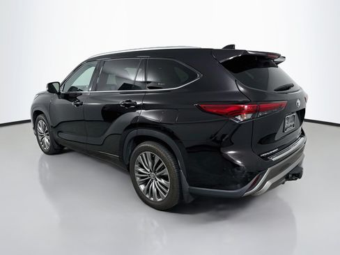 Used 2021 Toyota Highlander Platinum AWD/4WD image 5
