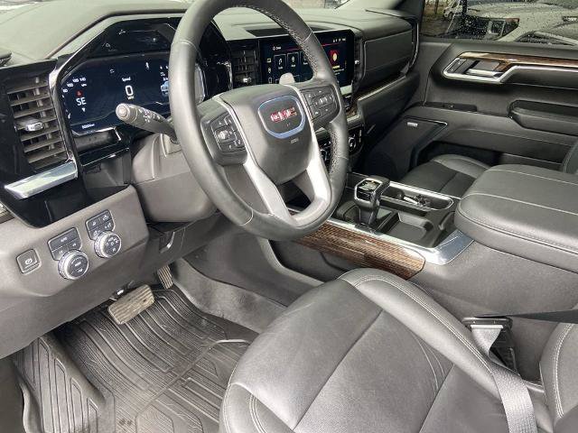 Used 2024 GMC Sierra 1500 Elevation w/ Elevation Premium Package AWD/4WD image 6