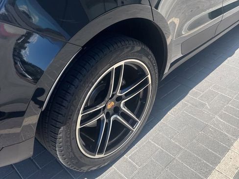 Used 2021 Porsche Macan image 13