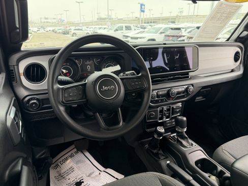 Used 2025 Jeep Wrangler Sport image 26