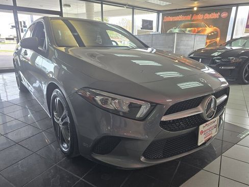 Used 2020 Mercedes-Benz A 220 w/ Premium Package image 5