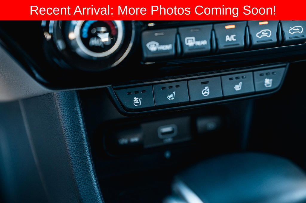 Used 2022 Kia Sportage EX w/ EX Technology Package FWD image 19
