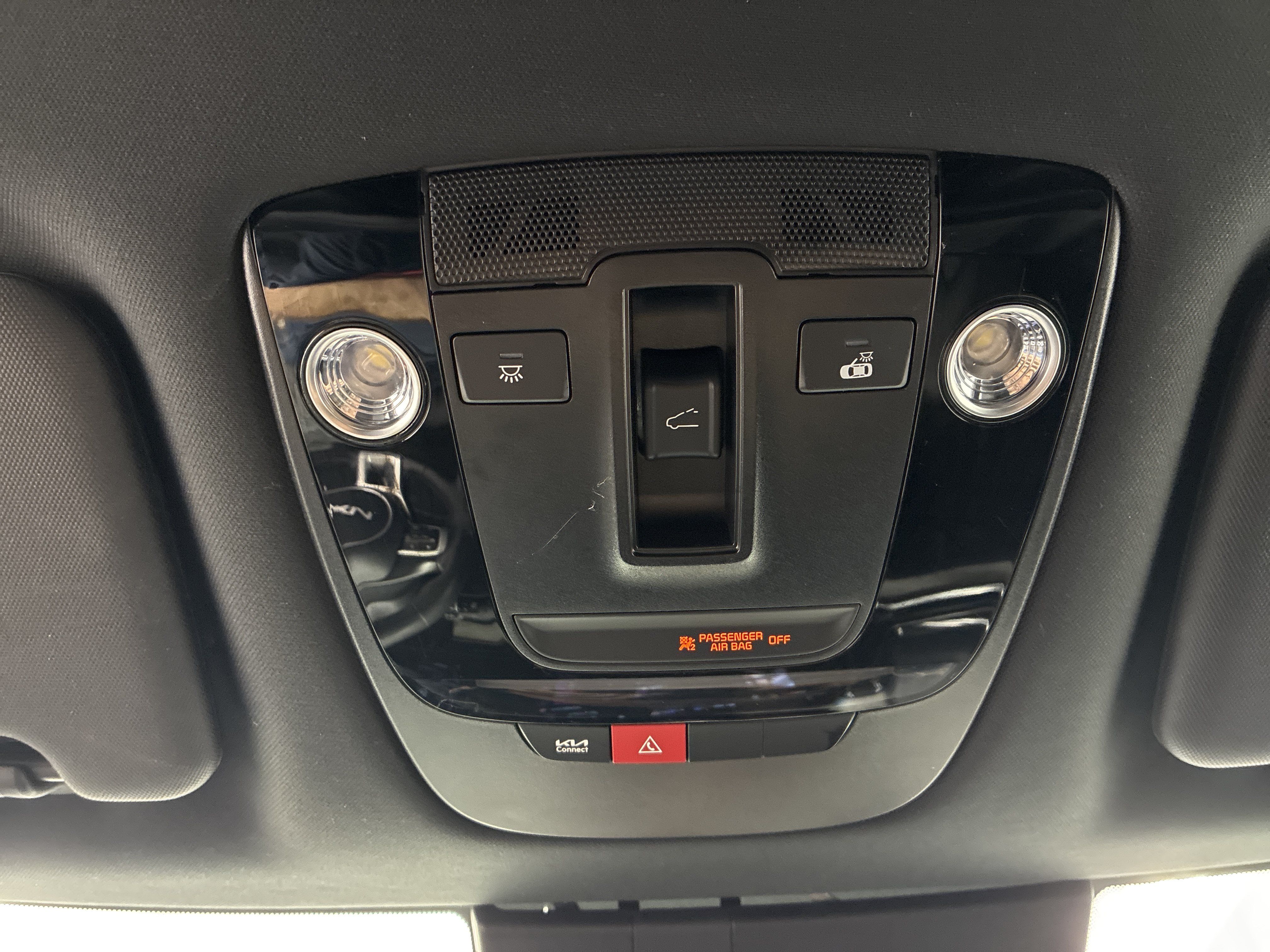 Certified 2025 Kia Sportage X-Line w/ Premium Package AWD/4WD image 19